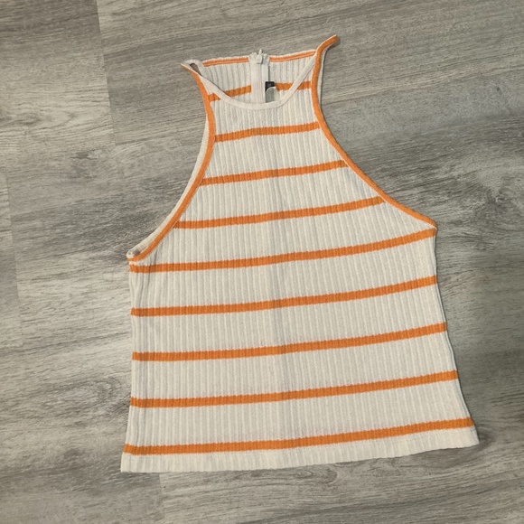 halter top sleeveless shirt - Picture 4 of 4